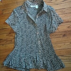 Rene Margo - Women's Semi Sheer Leopard Print VTG Stretch Blouse. Size XL